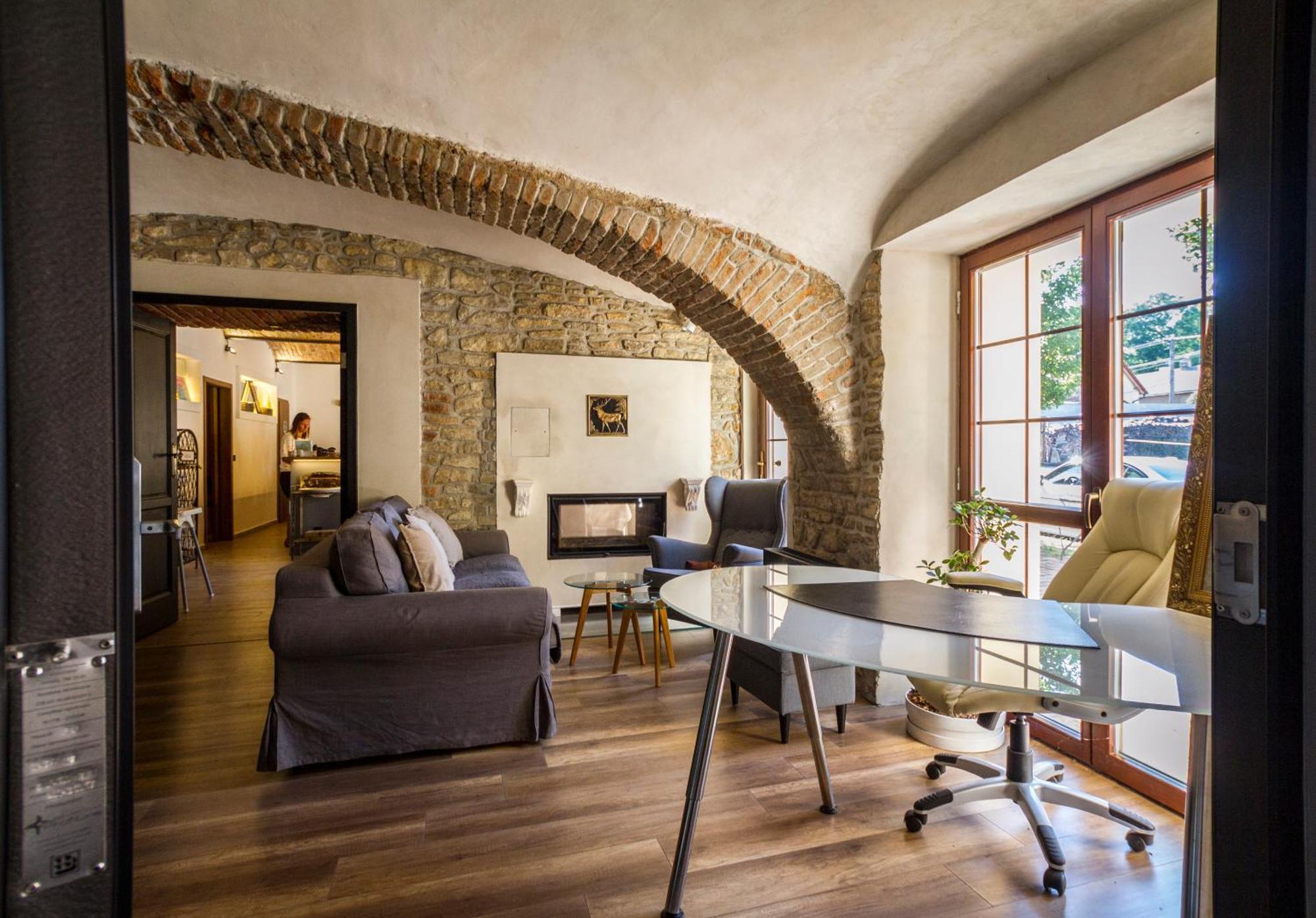 Chateau Nightingales Hostoun Екстериор снимка